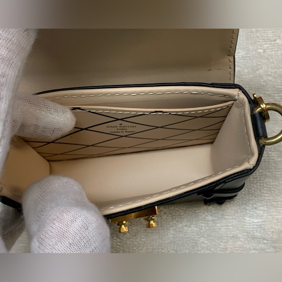 Louis Vuitton Essential Trunk Monogram Mini Shoulder Bag - Picture 12 of 16